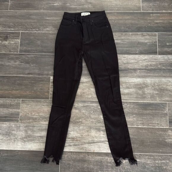 Abercrombie & Fitch Denim - Abercrombie Super Skinny Ankle High Rise Black Jean Size 24L Curve Love